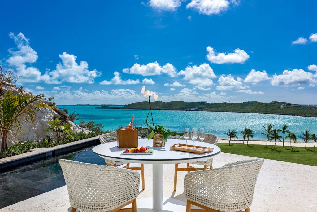 Villa Issla Wymara Resort Turks Caicos Olivers Travels 2