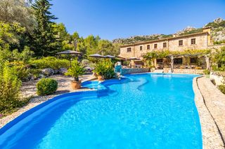 Finca Asnellop Mallorca Spain OliversTravels 1