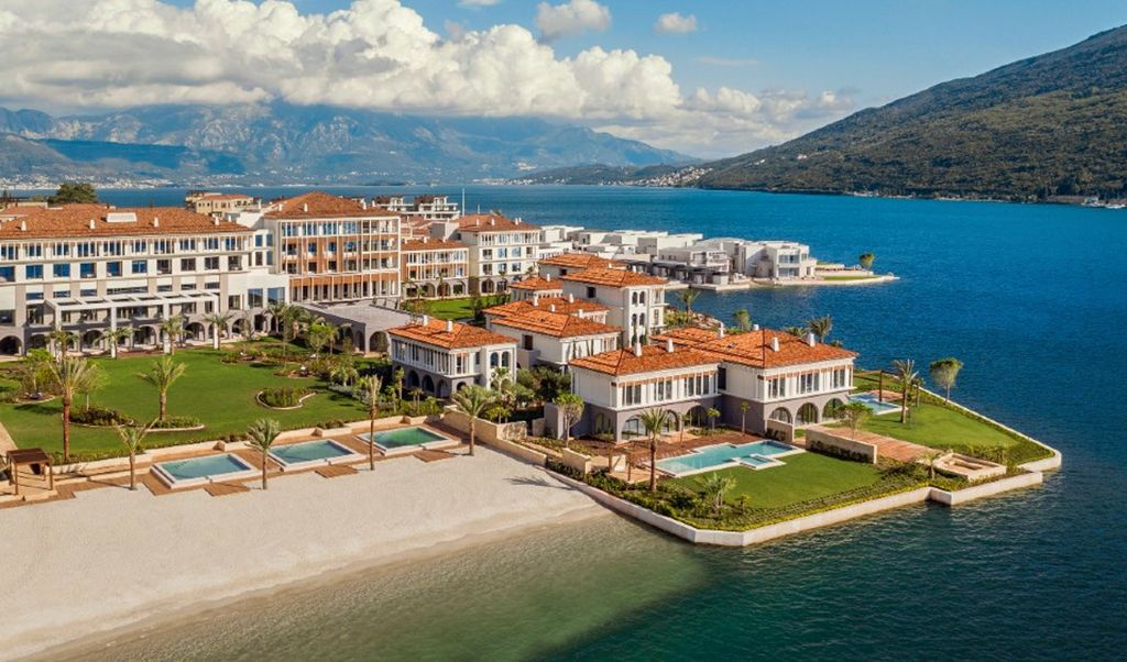 Villa Mercia Bay Of Kotor Olivers Travels 2