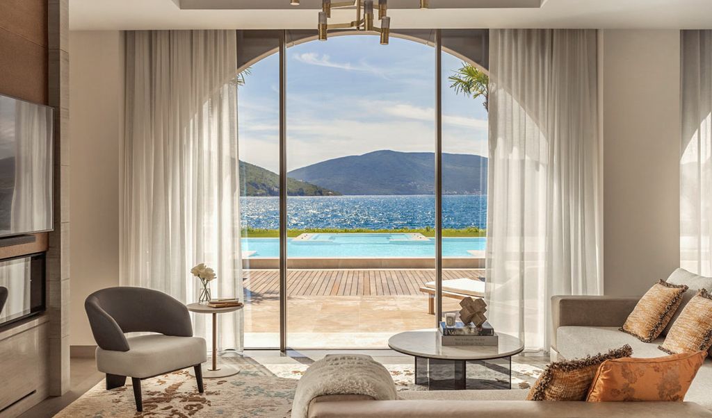 Villa Mercia Bay Of Kotor Olivers Travels 3
