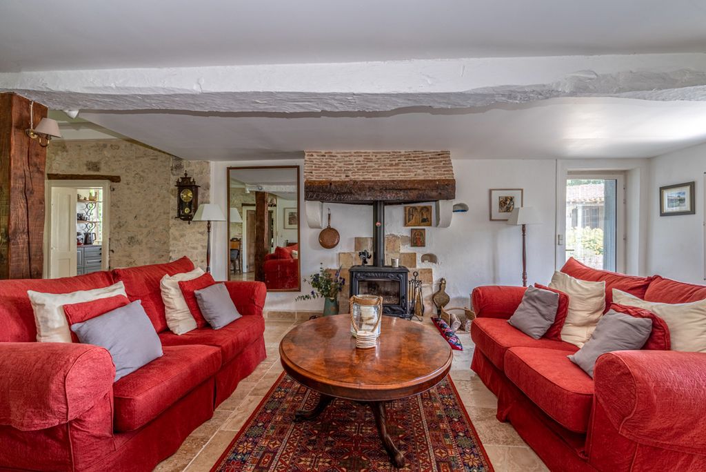 Maison Cosette Dordogne Olivers Travels 3