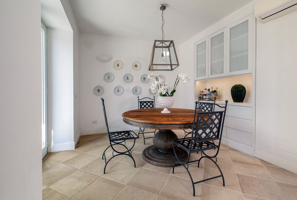 Villa Amarelle Capri Olivers Travels 4