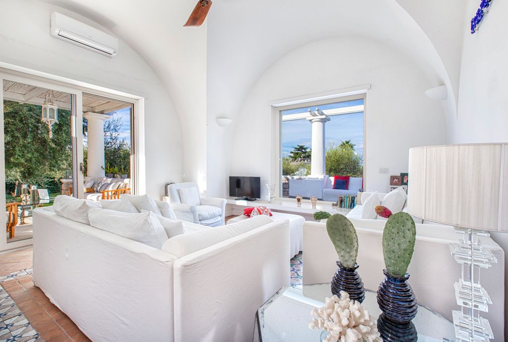 Villa Amarelle Capri Olivers Travels 3