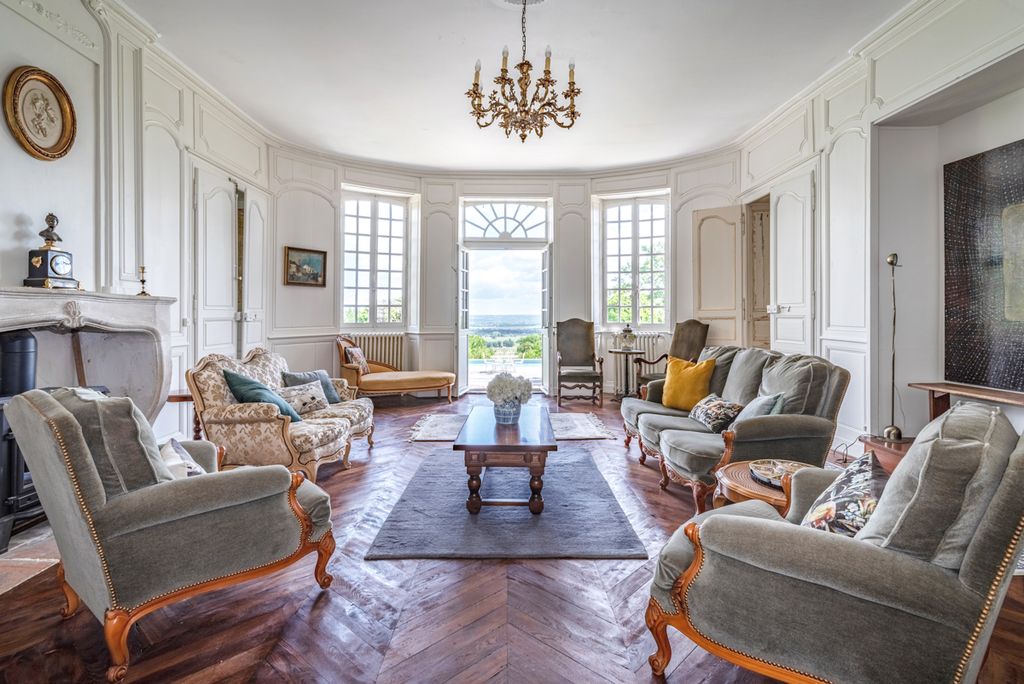 Chateau Valjean Dordogne Olivers Travels 3