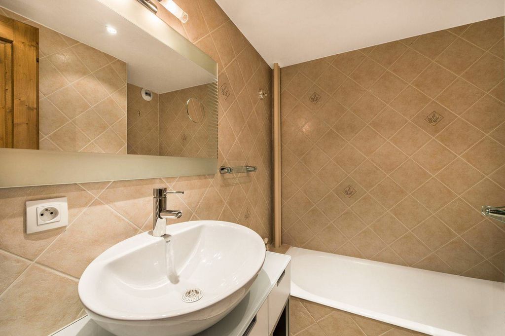 Apartment Lea Courchevel Olivers Travels 5