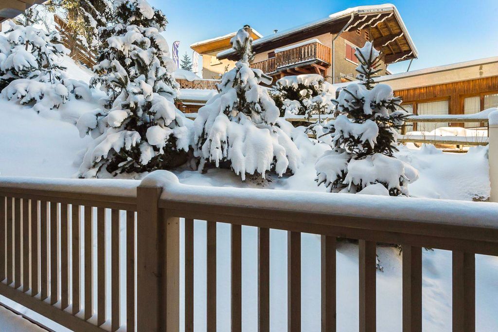 Apartment Yellow Courchevel Olivers Travels 4