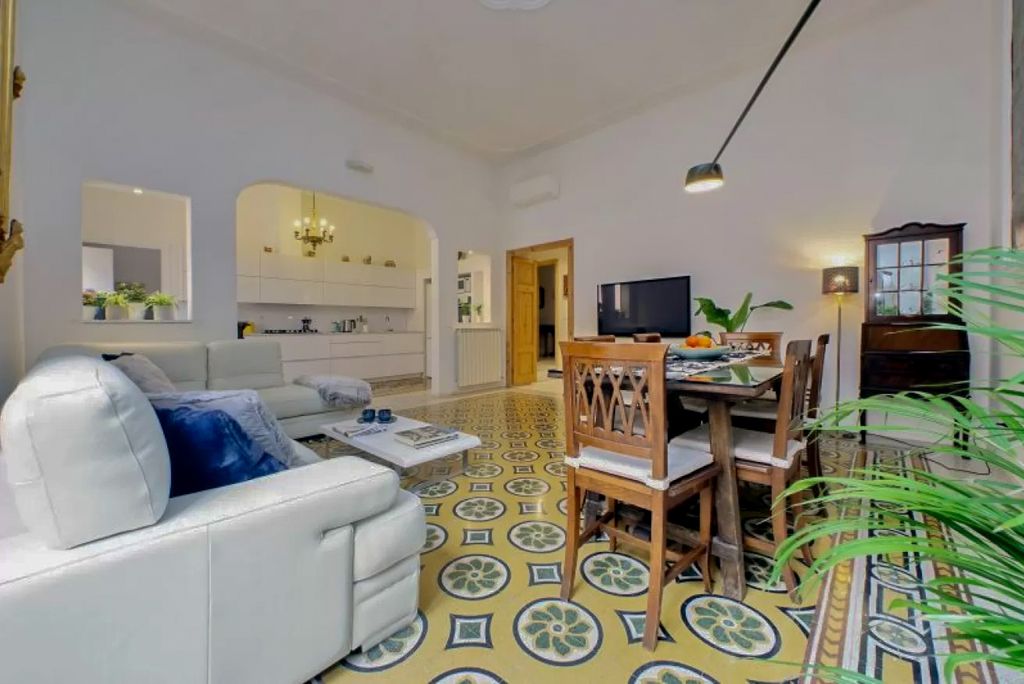 Azteca Apartment Rome Olivers Travels 1