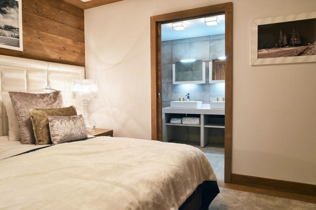 Apartment Lloris Courchevel Olivers Travels 5