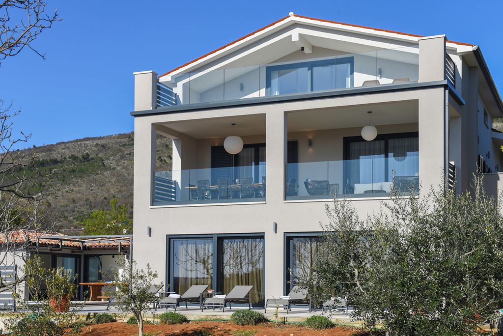 Villa Tankia Istria Olivers Travels 32