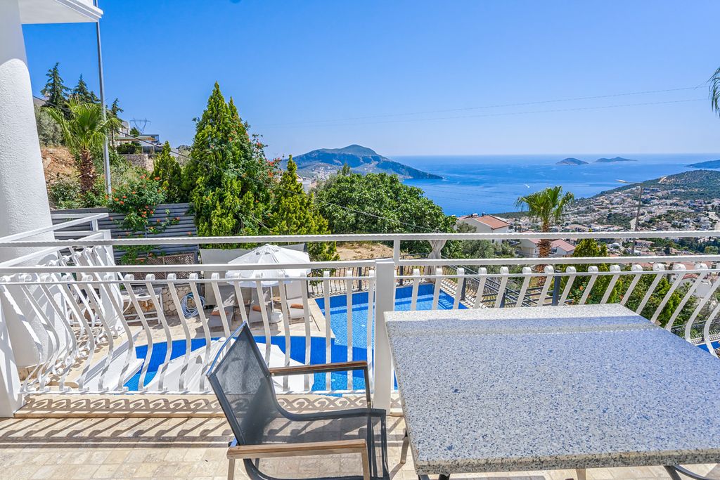 Villa Armut Kalkan Olivers Travels 3