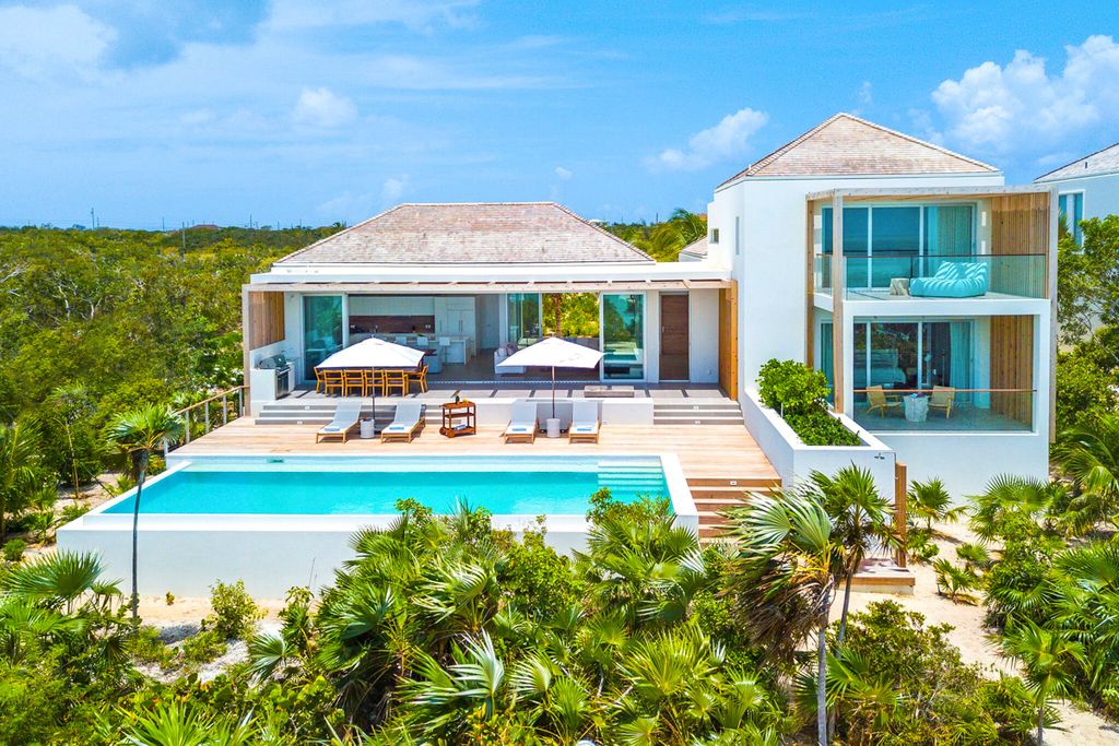 Villa Iluminada Beach Enclave Olivers Travels 1