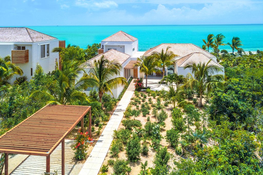 Villa Iluminada Beach Enclave Olivers Travels 2