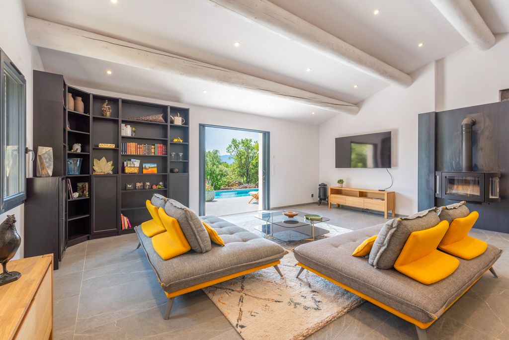 Maison Eponine Provence Olivers Travels 3