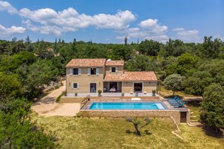 Maison Eponine Provence Olivers Travels 1