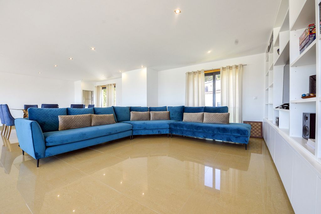 Villa Perrinchao Minho Olivers Travels 3