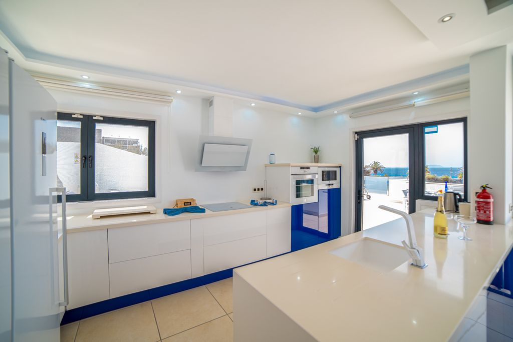 Casa Playa Vista Lanzarote Olivers Travels 5