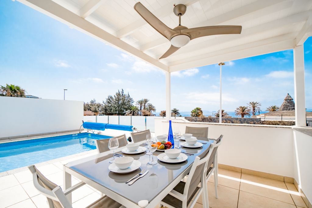 Casa Playa Vista Lanzarote Olivers Travel 2