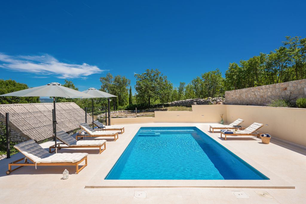 Villa Zariah Dalmatia Coast Croatia OliversTravels 3