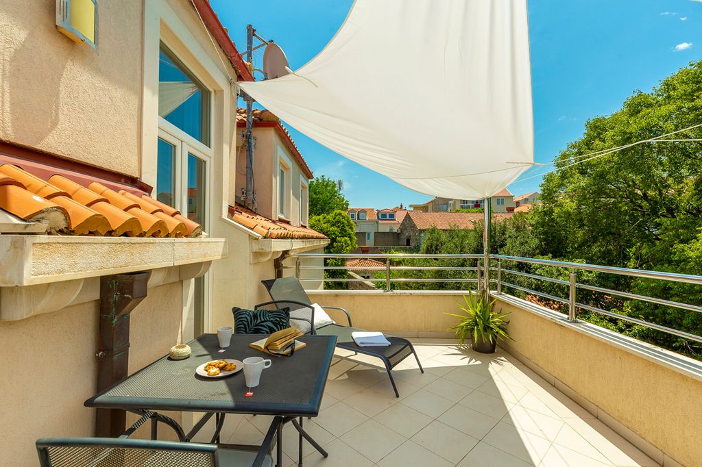 Apartment Ana Dubrovnik Olivers Travels 1