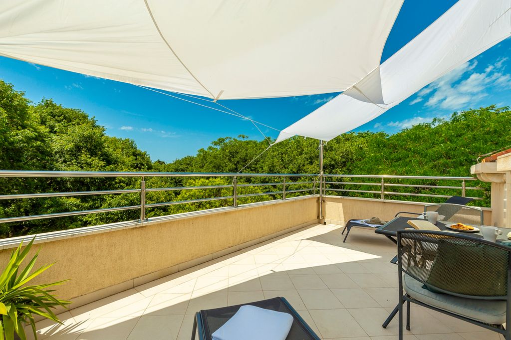 Apartment Ana Dubrovnik Olivers Travels 2