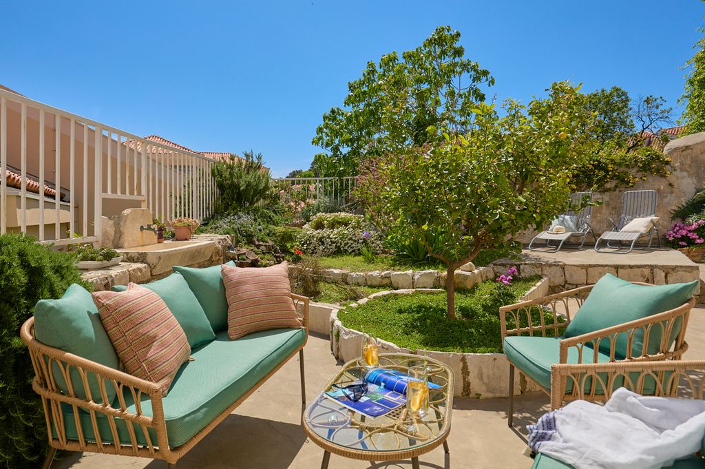 Apartment Ivan Dubrovnik Olivers Travels 5