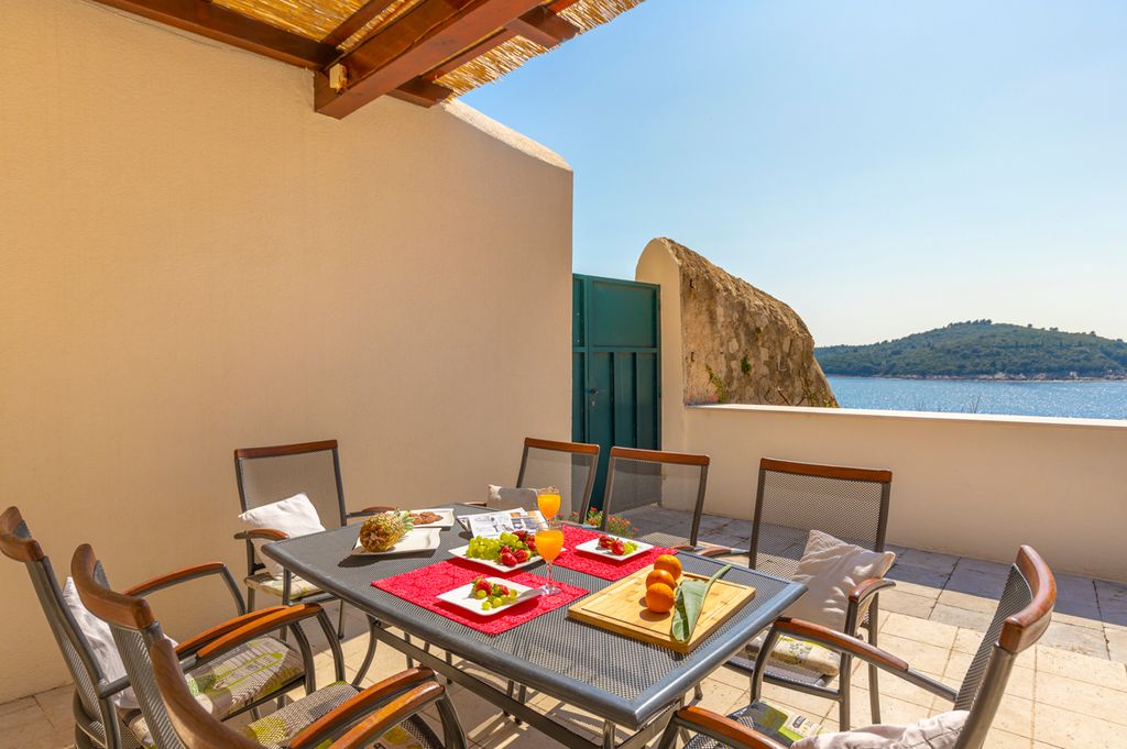 Apartment Marta Dubrovnik Olivers Travels 1