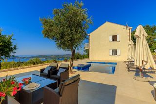 Villa Kindra Dubrovnik Olivers Travels 1