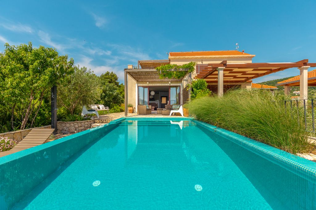 Villa Jazlyn Dubrovnik Olivers Travels 1