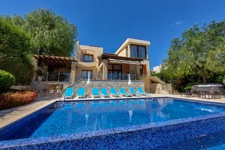 Villa Astrix Paphos Olivers Travels 01