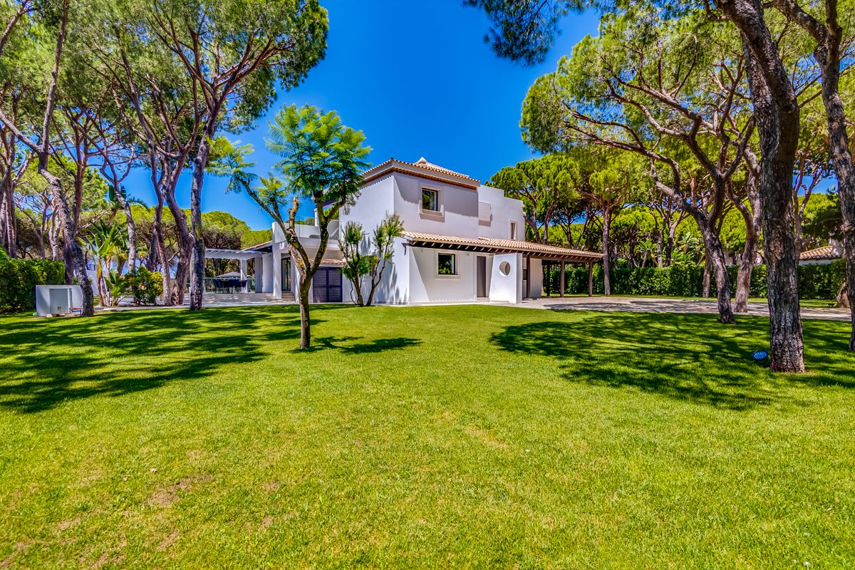 Pine Cliffs Resort - 5 Bedroom Premium Deluxe Villa
