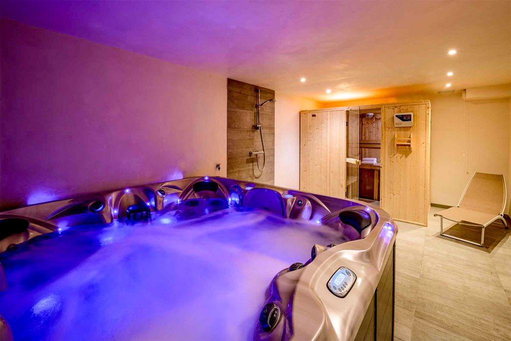 Chalet Chloe Val Isere Olivers Travels 7