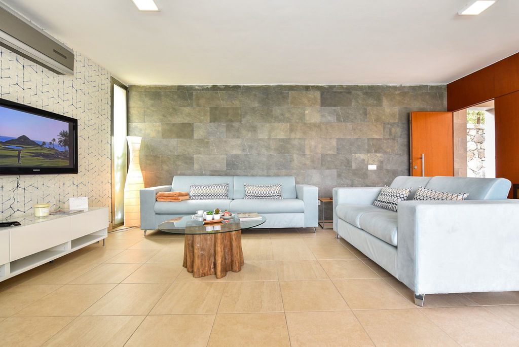 Villa Radio Gran Canaria Olivers Travels 3