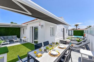 Casa Londres Gran Canaria Olivers Travels 6