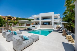 Playa De La Alegria CostaDelSol Olivers Travels 1