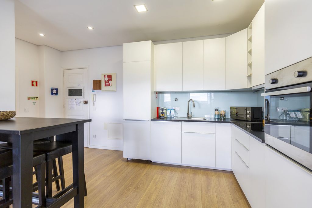 Apartment Nuno Porto Olivers Travels 4