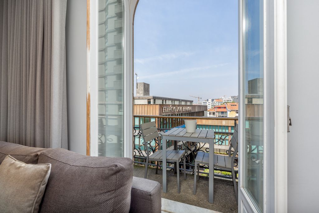 Apartment Abilio Porto Olivers Travels 4