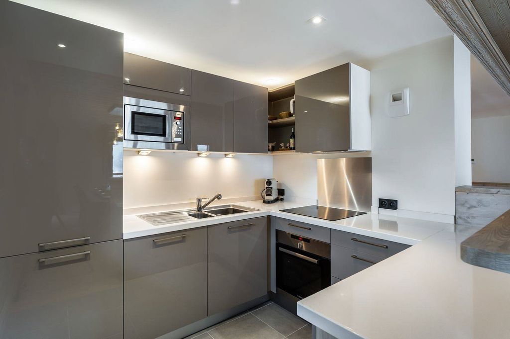 Apartment Barone Courchevel Olivers Travels 4