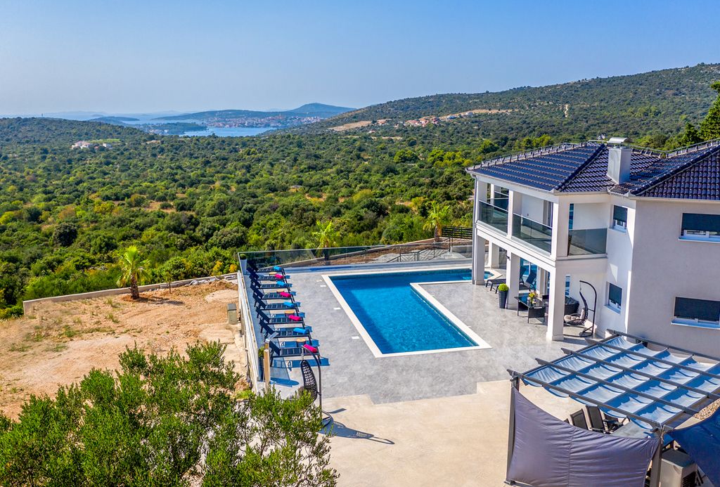 Villa Lavrie Dalmatia Coast Olivers Travels 2