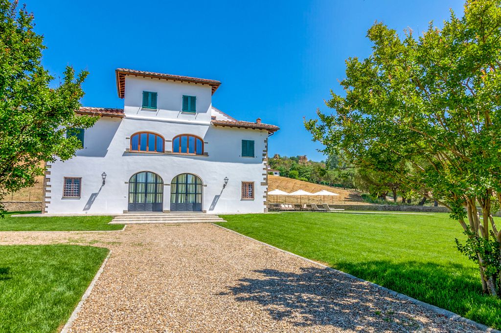 Villa Merlot Tuscany Olivers Travels 7