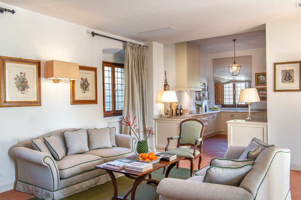 Villa Merlot Tuscany Olivers Travels 3