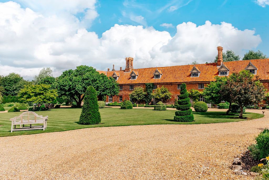 Loddon Estate Gardens Norfolk Olivers Travels 2