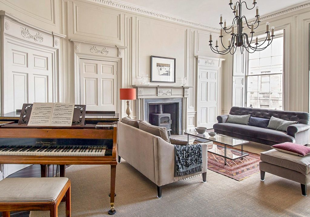 Knox Apartment Edinburgh Olivers Travels 1