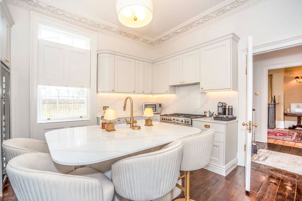 Regency House London Olivers Travels 3