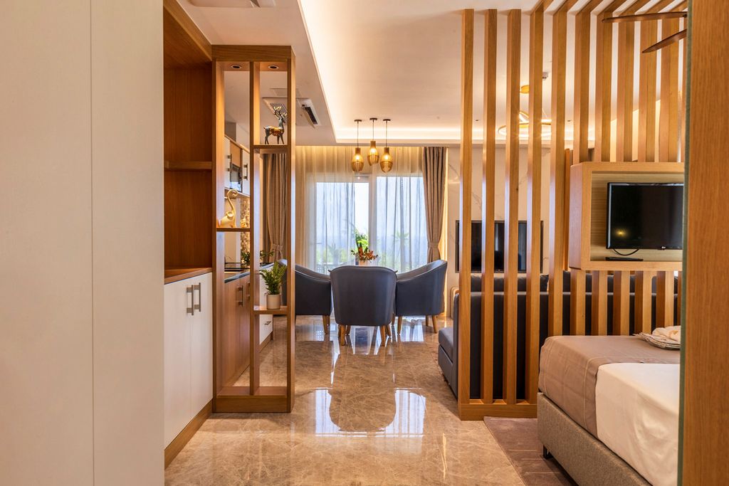 Oranje Hill Suite Golden Rock Olivers Travels 3