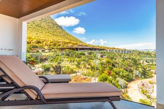 Oranje Hill Suite Golden Rock Olivers Travels 1