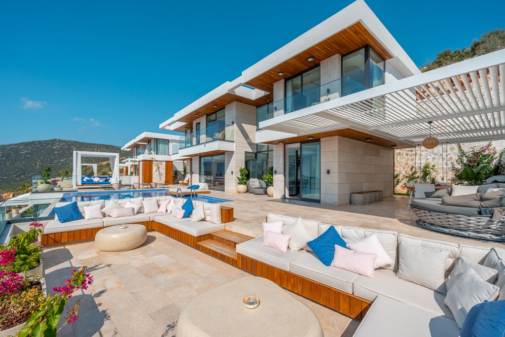 Villa Tarcin Kalkan Olivers Travels 01