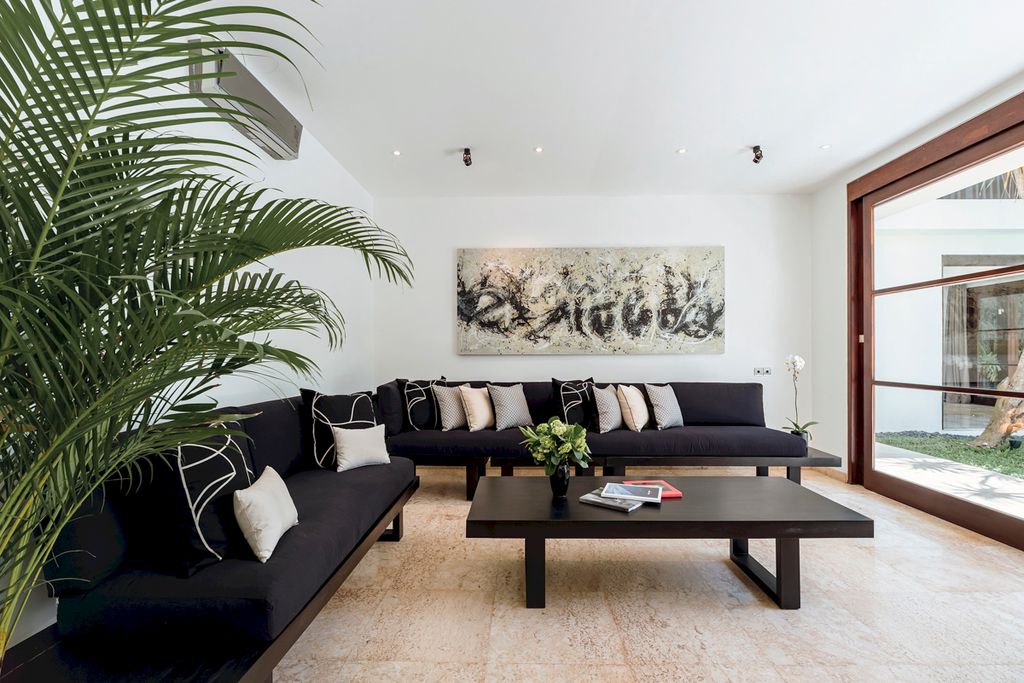 Villa Pratam Seminyak Olivers Travels 3