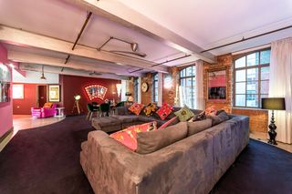 Kendall Loft London Olivers Travels 1