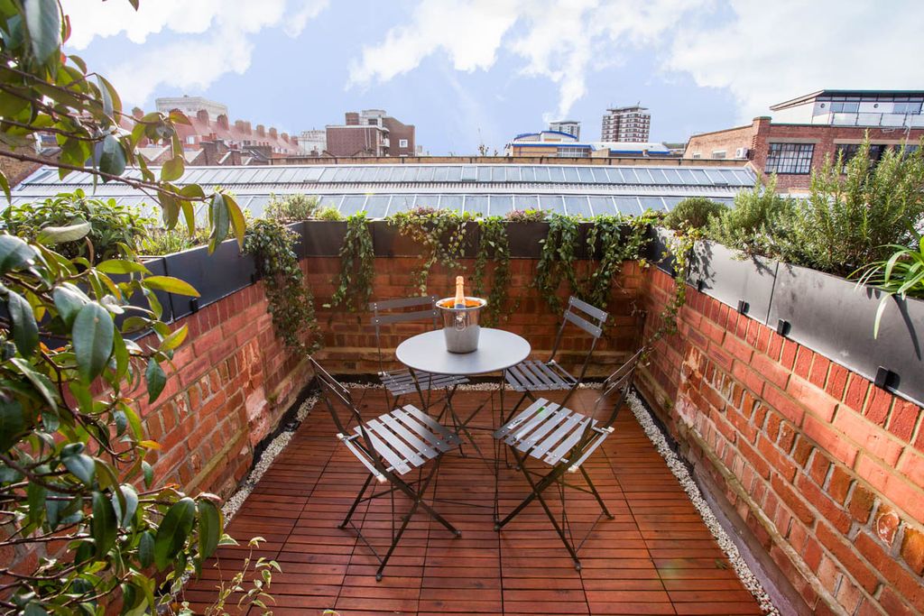 Maisonette Willow London Olivers Travels 1 01