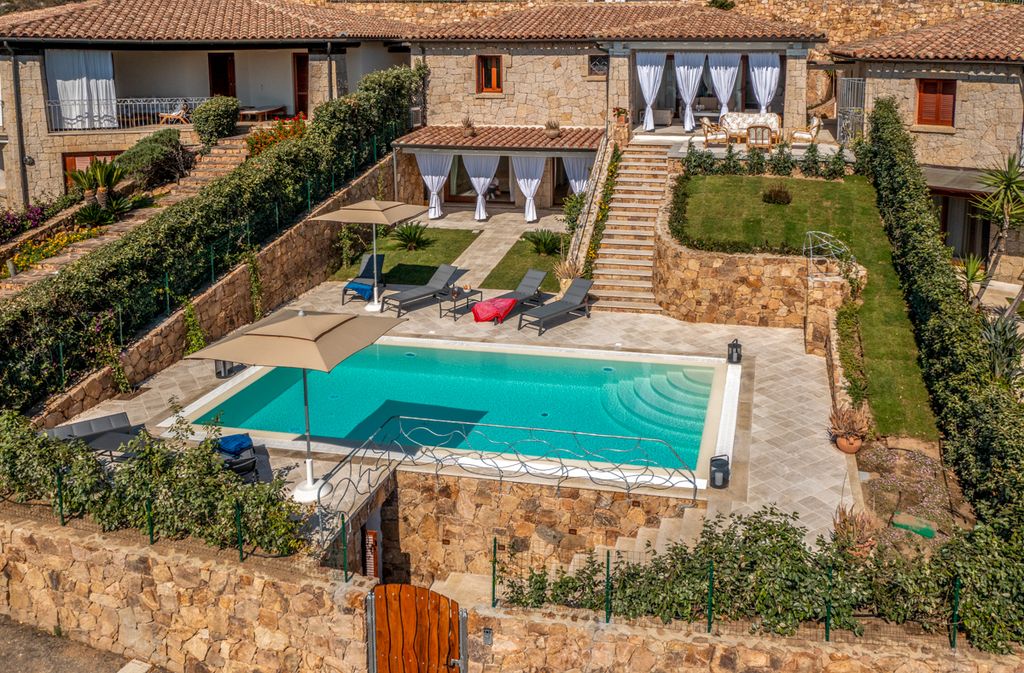 Pavoncella Sardinia Olivers Travels 1